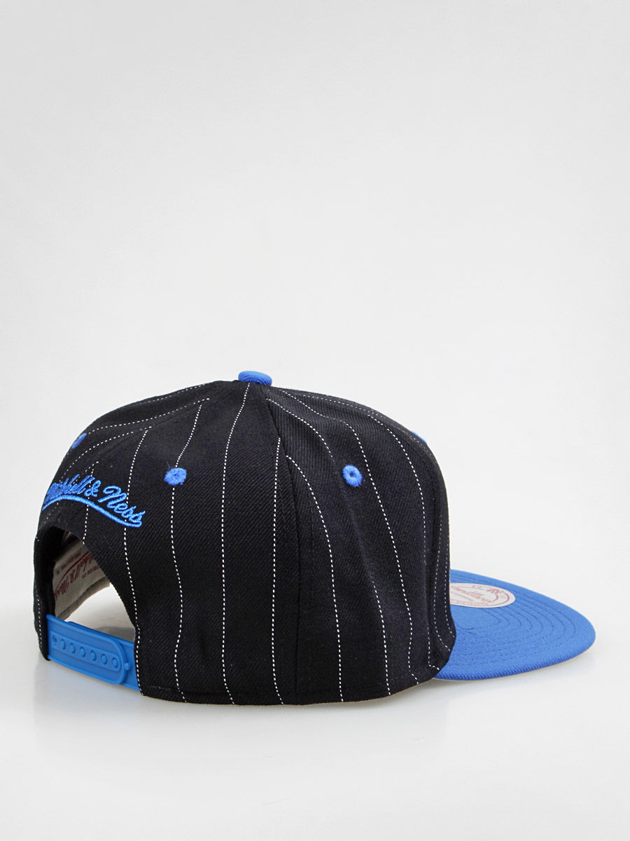 Czapka z daszkiem Mitchell & Ness MTC2T Magic (blk/wht pinstripe)