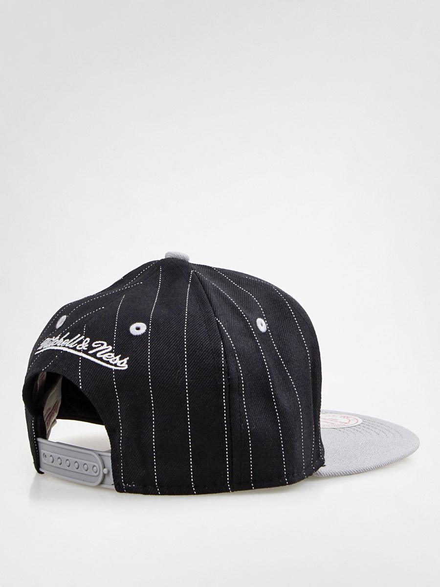 Czapka z daszkiem Mitchell & Ness MTC2T Spurs (blk/wht pinstripe)
