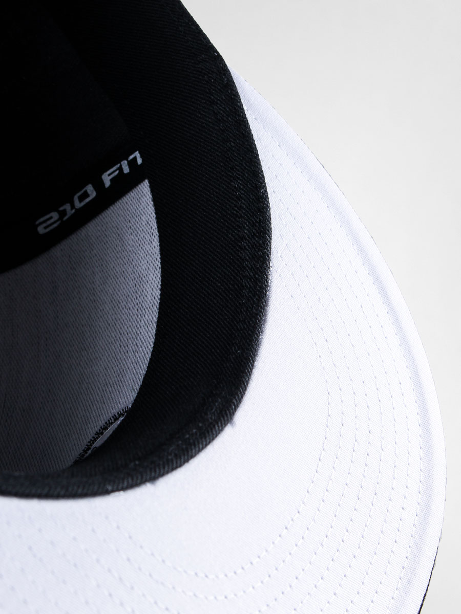 Czapka z daszkiem Circa Iconic 210 Fitted (chr ht)