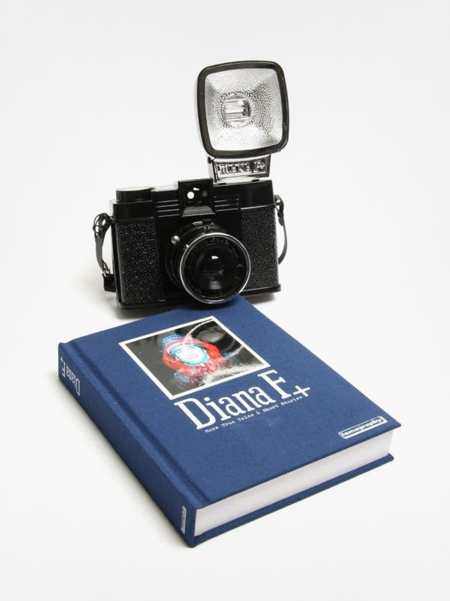 Aparat fotograficzny Lomography Diana F+ Black Jack