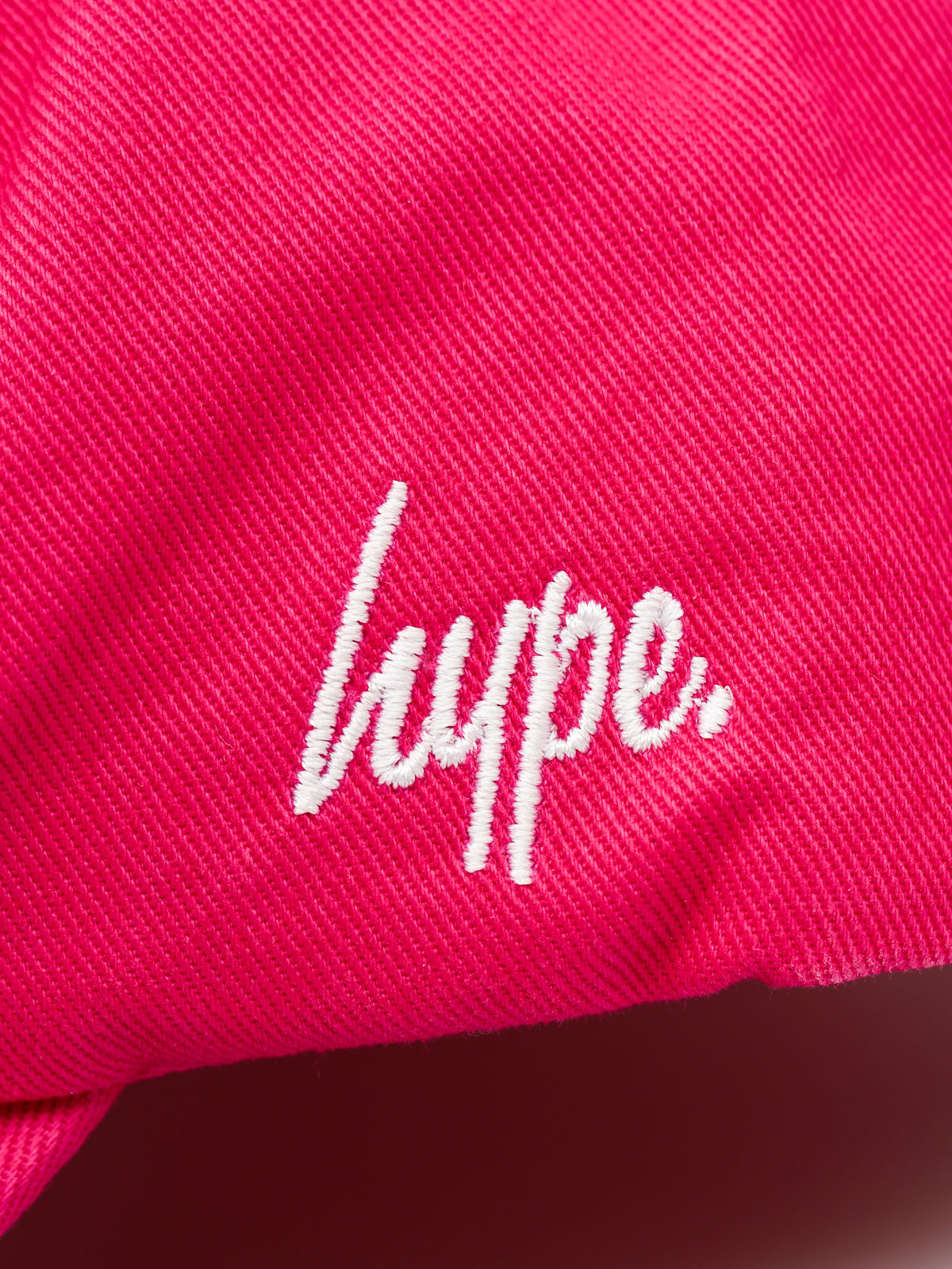 Czapka z daszkiem Hype Barbie ZD Wmn (pink/white)