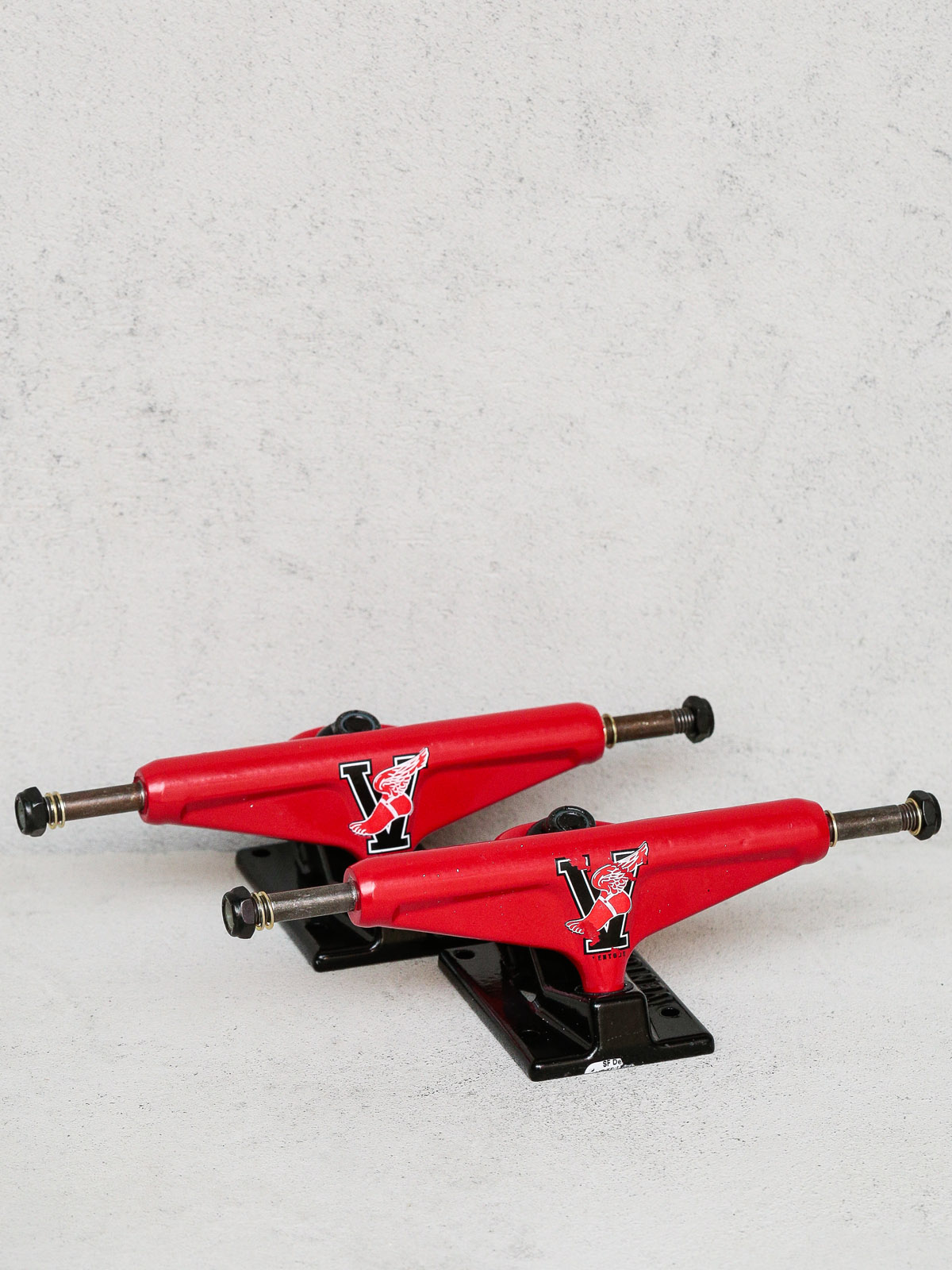 Traki Venture Field Hi (red)