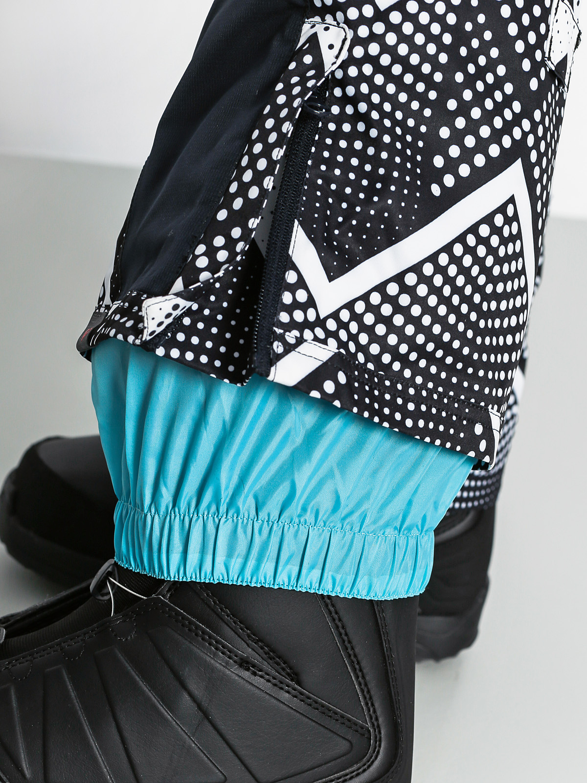 Damska Kombinezon snowboardowy Roxy Impres Suit Pop (black/multi)