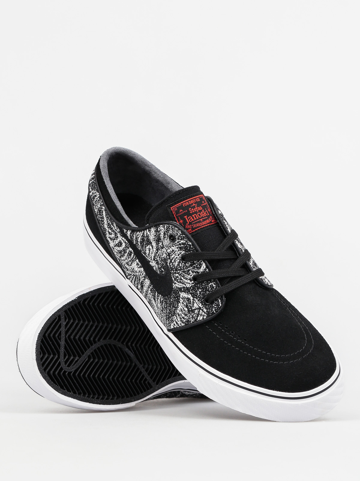 Buty Nike SB Zoom Stefan Janoski (black/black max orange white)