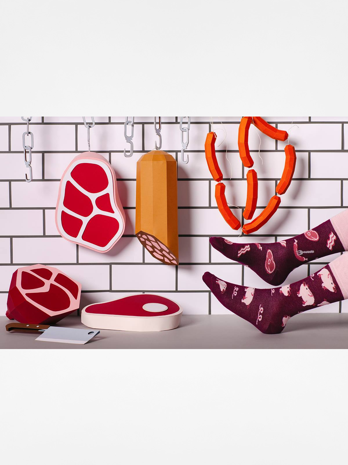 Skarpetki Many Mornings Piggy Tales (burgundy/pink)