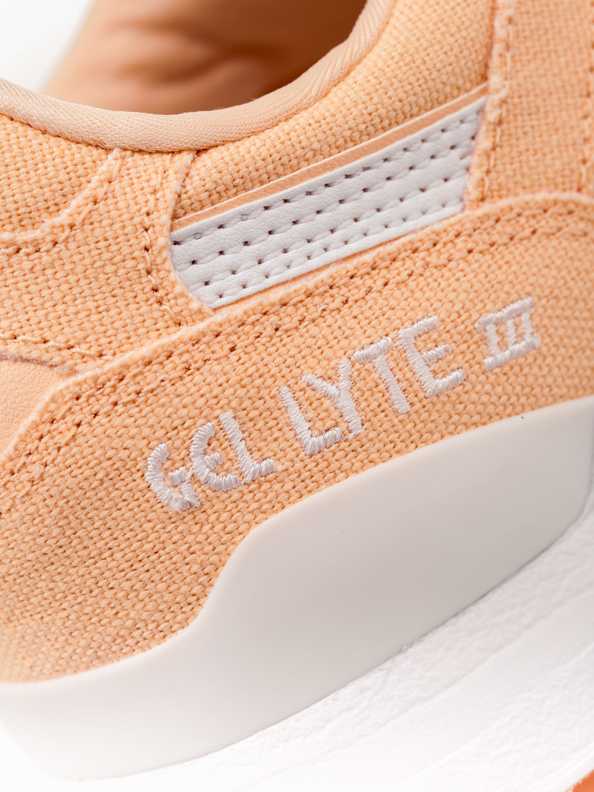 Buty Asics Gel Lyte III Wmn (bleached apricot/white)