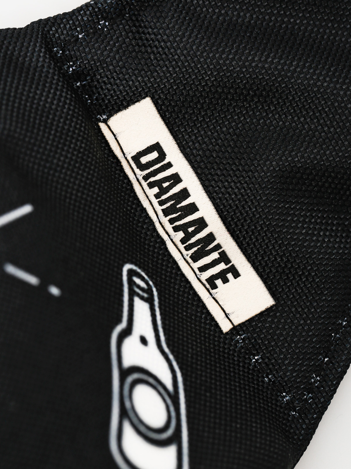 Nerka Diamante Wear Adwenture (black)