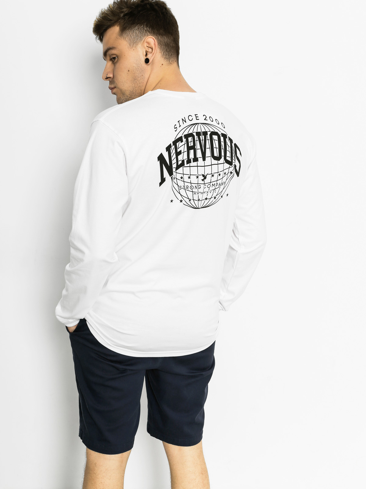 Longsleeve Nervous World (white)