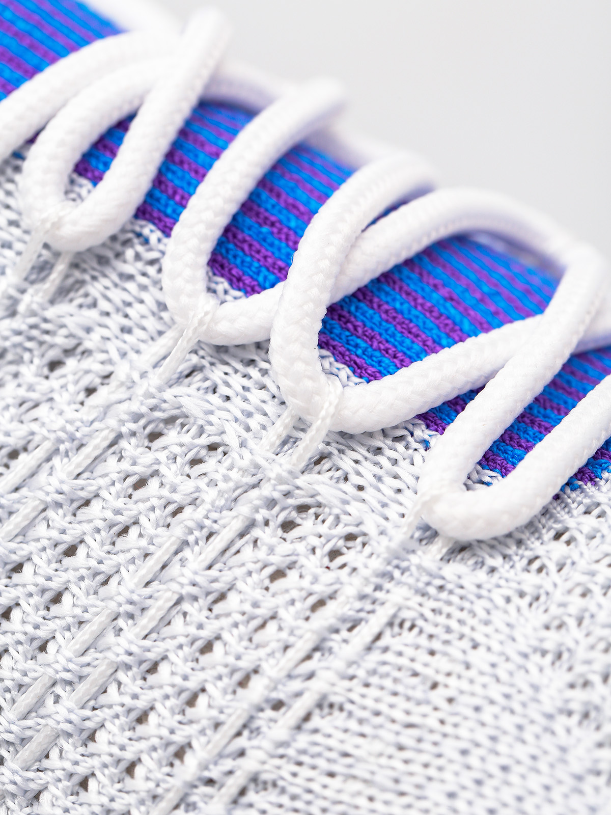 Buty Nike Air Zoom Mariah Flyknit Racer Wmn (white/hyper crimson pure platinum)