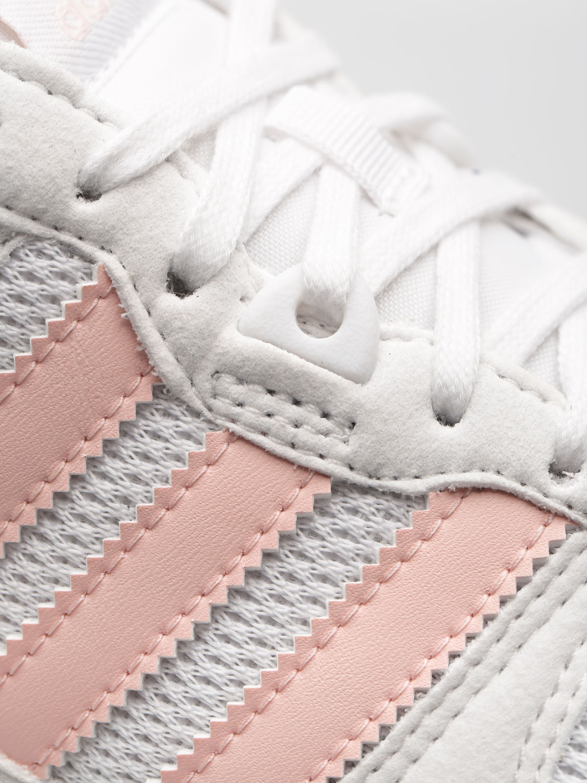 Buty adidas Zx 700 Wmn (ftwr white/icey pink f17/crystal white s16)