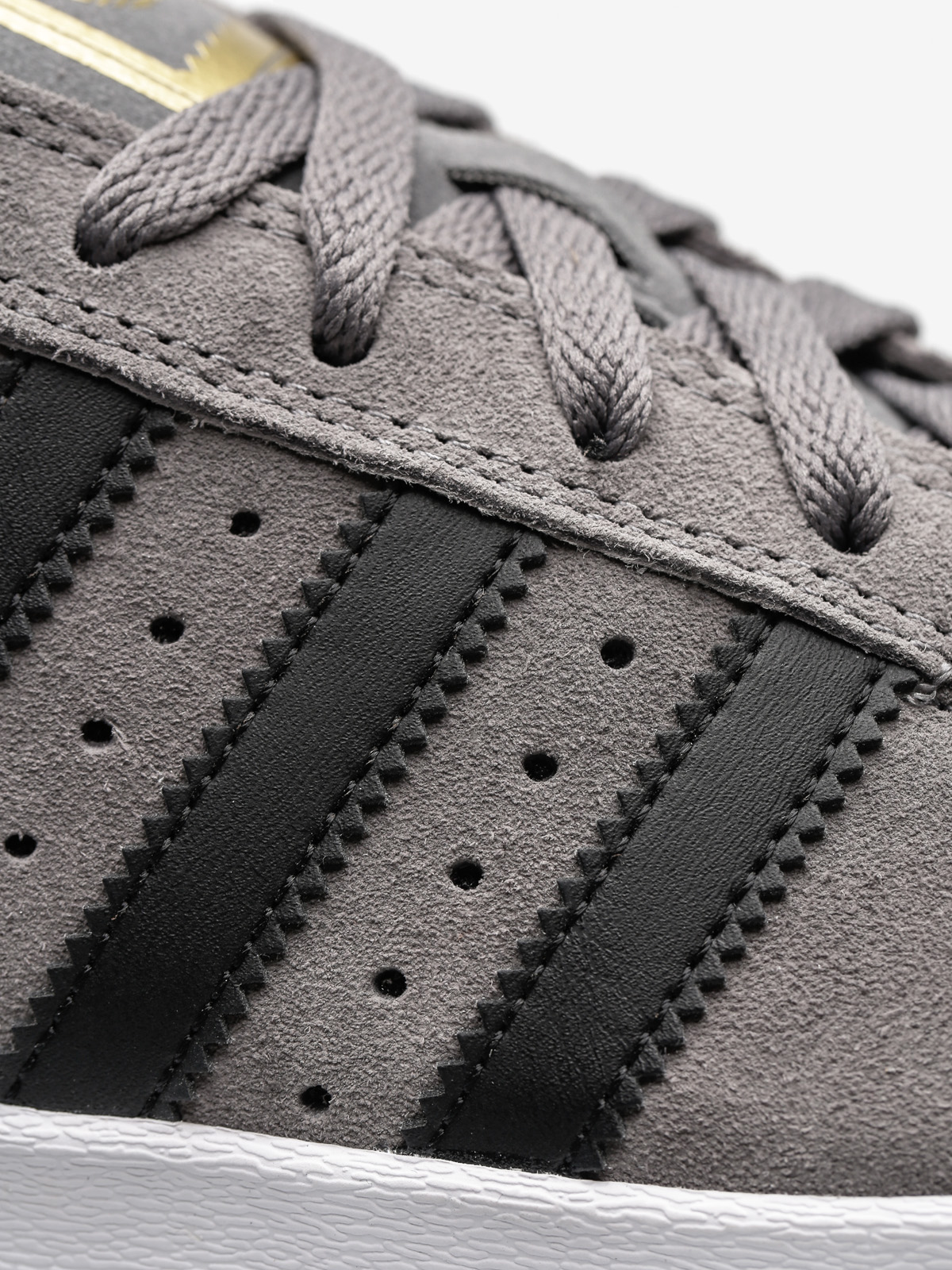 Buty adidas Superstar Vulc Adv (grey four f17/core black/gold met)