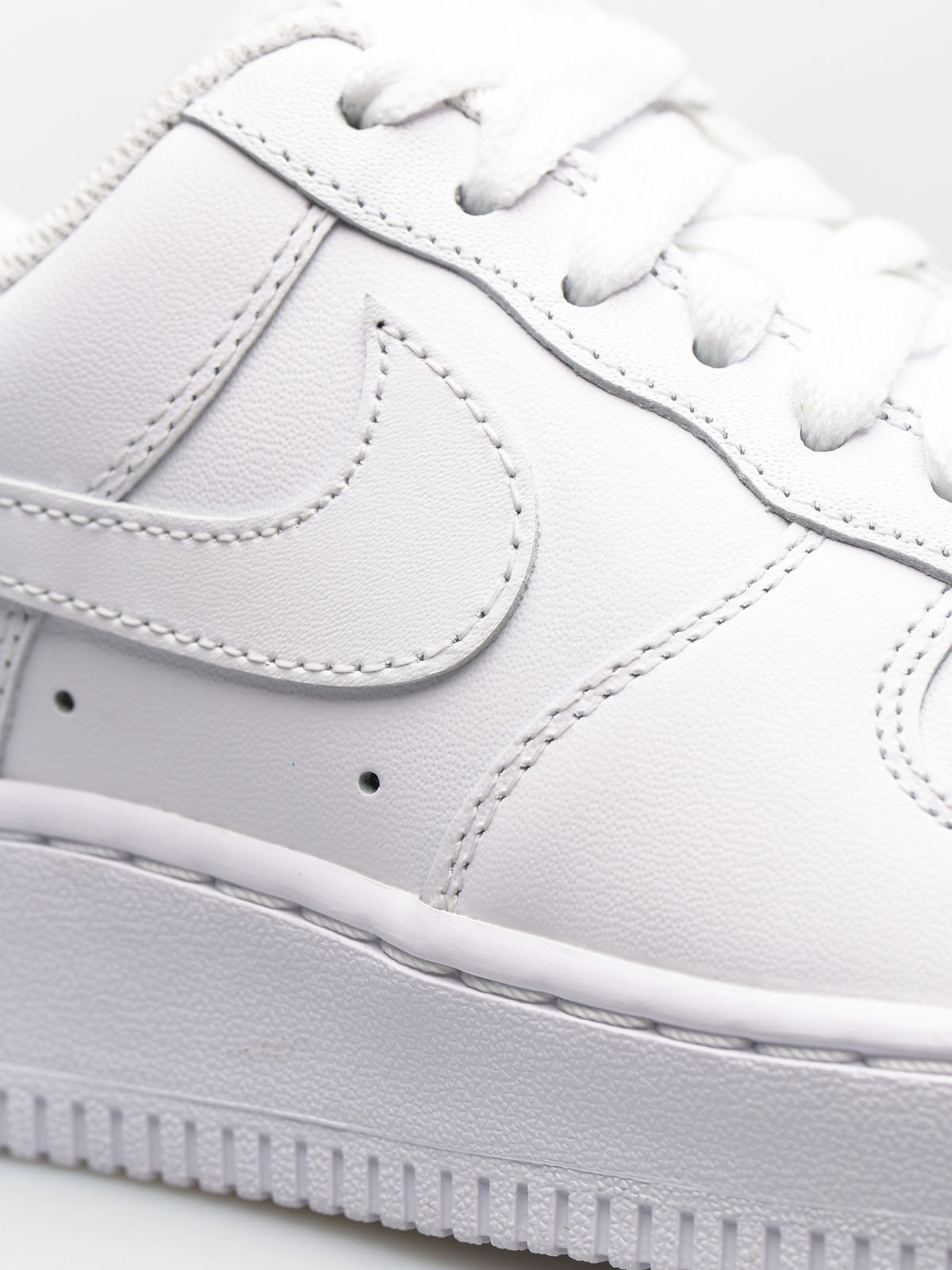 Buty Nike Air Force 1 07 Wmn (white/white)