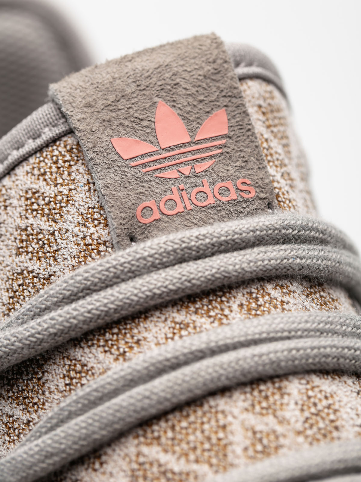 Buty adidas Tubular Shadow Wmn (ch solid grey/ch solid grey/raw pink f15)