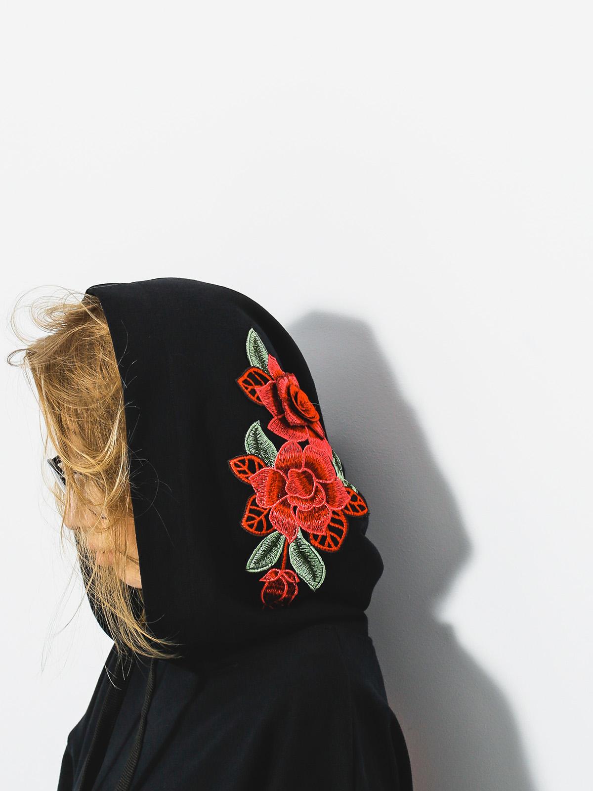 Bluza z kapturem Urban Flavours Rose HD Wmn (black)