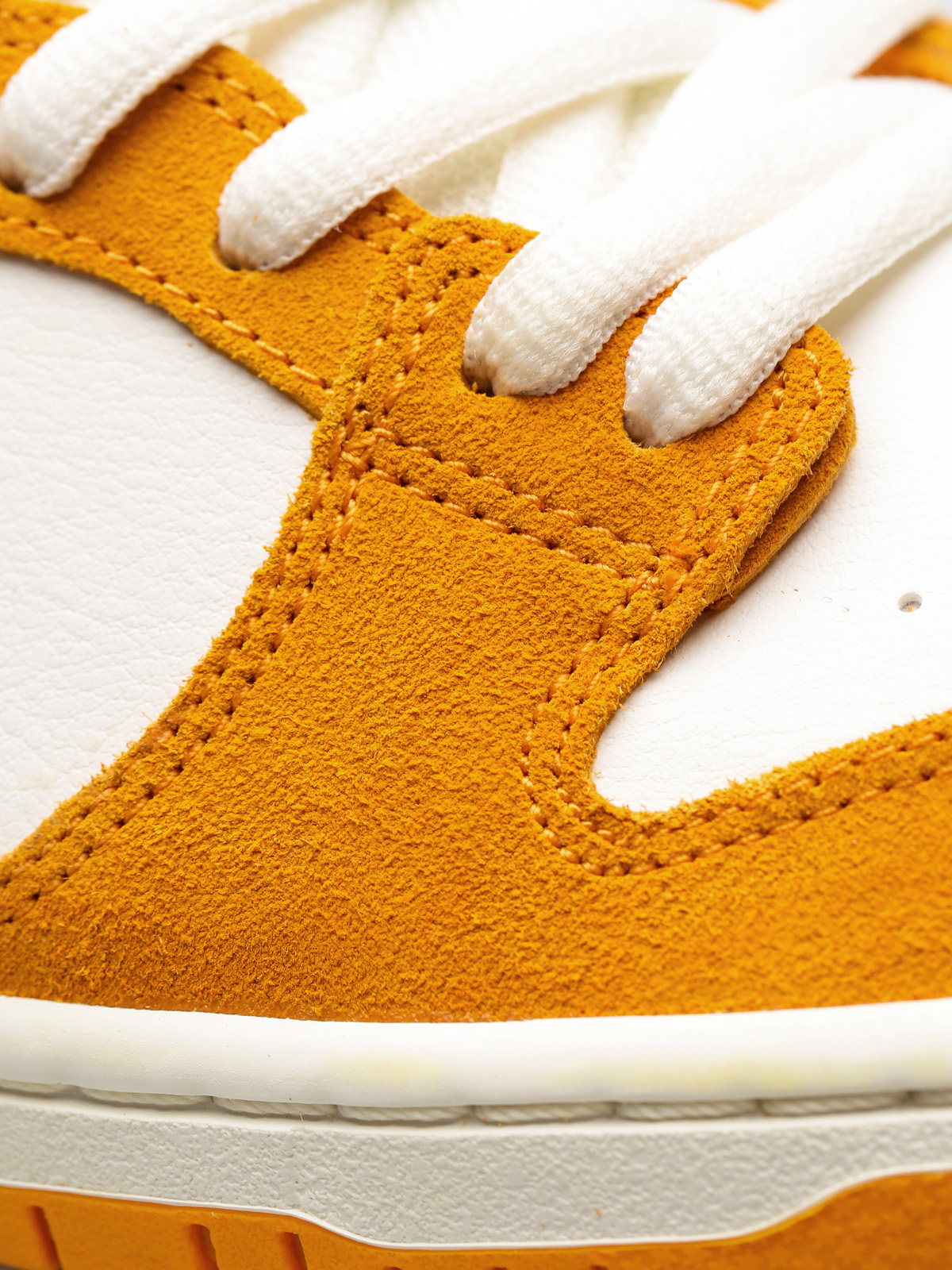 sb dunk low circuit orange