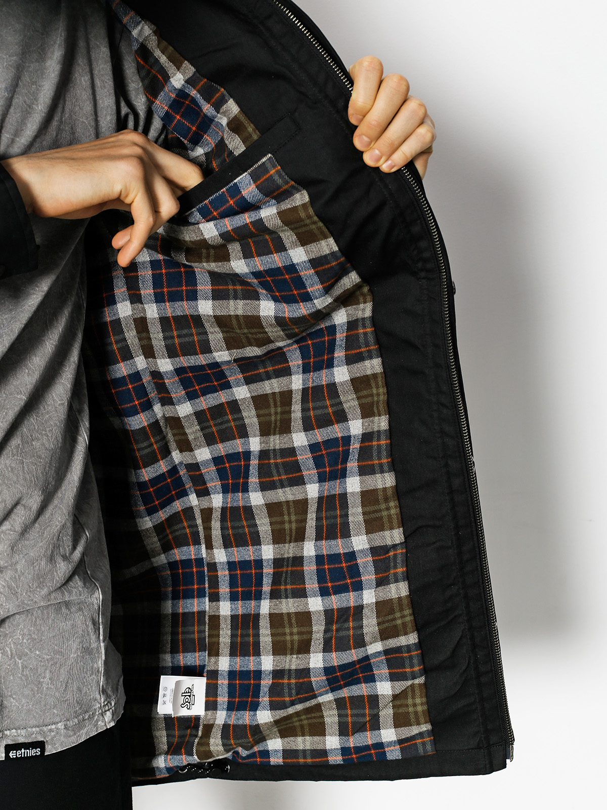 etnies parka