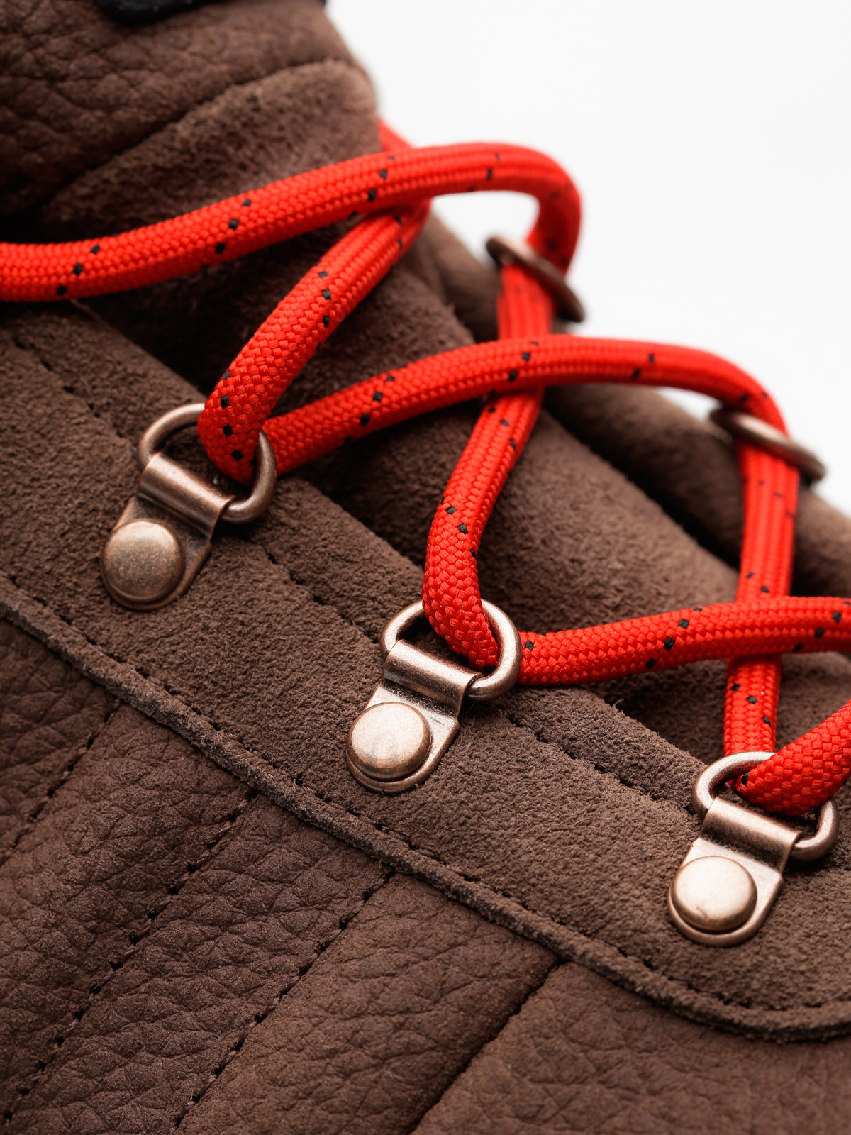 Buty zimowe adidas Jake Boot 2.0 (brown/scarle/cblack)