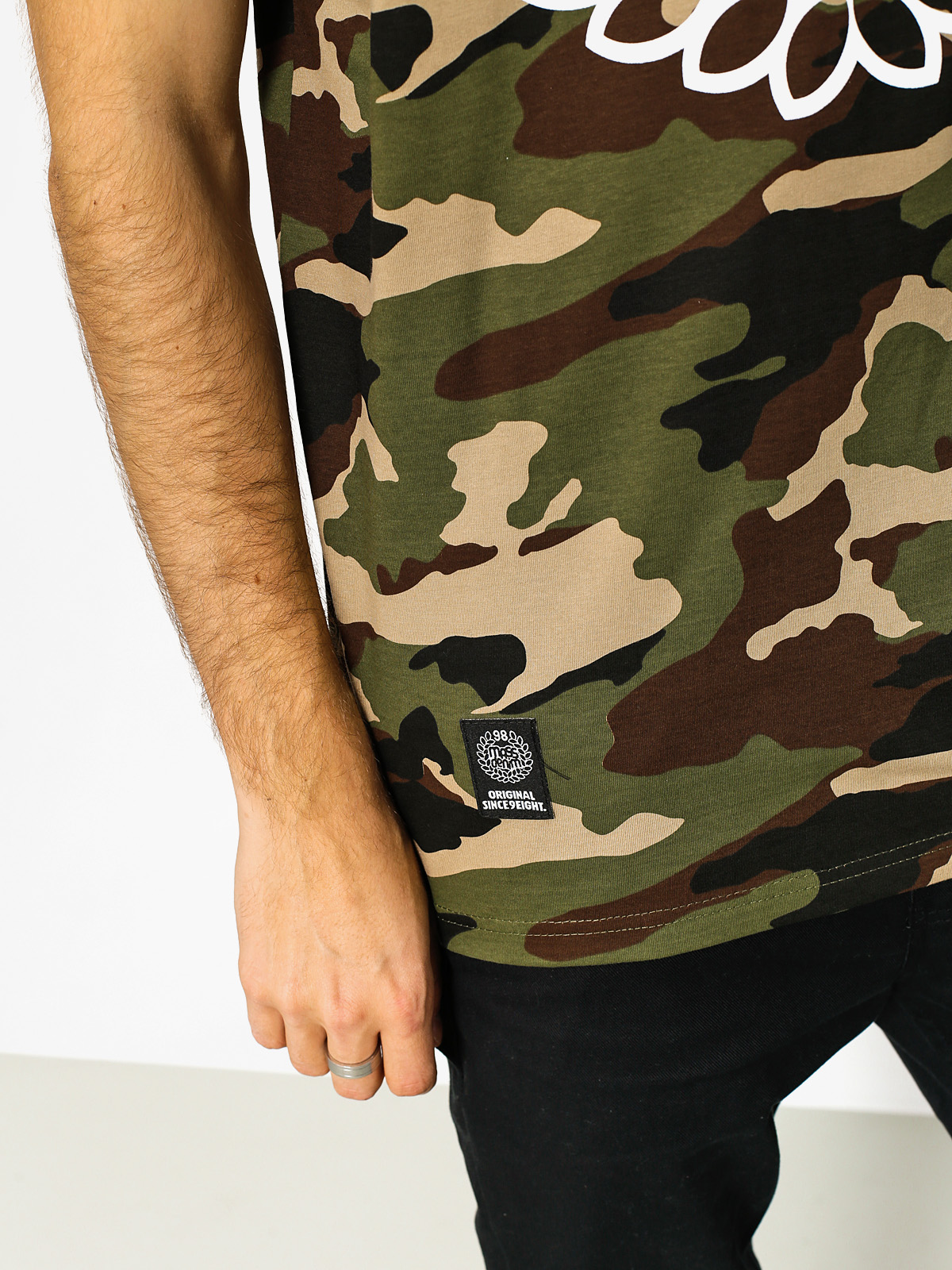 T-shirt MassDnm Base (woodland camo)