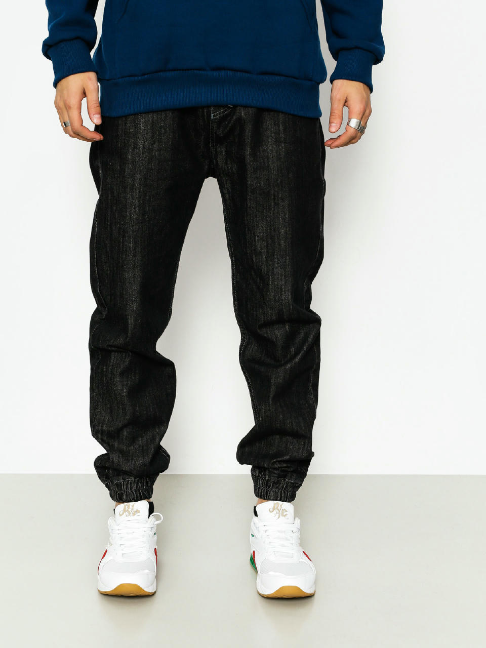 Spodnie MassDnm Signature Joggers Jeans (black rinse)