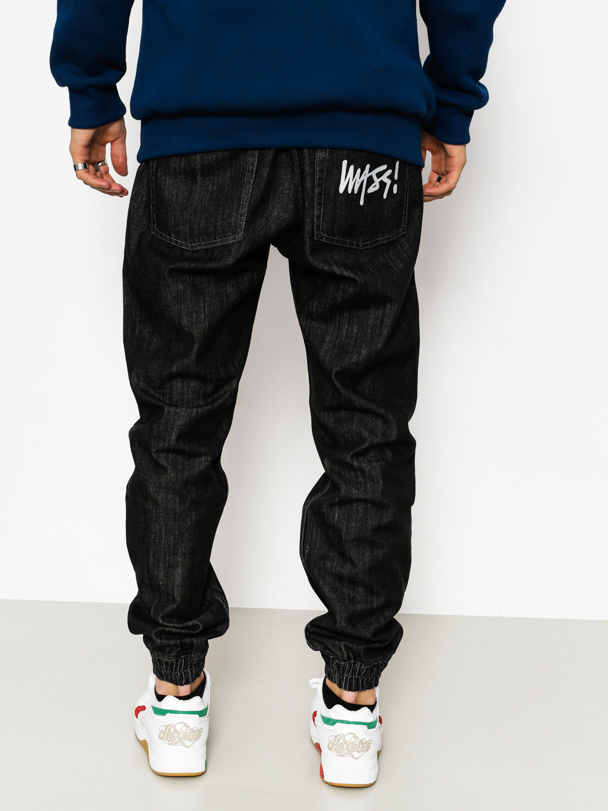 Spodnie MassDnm Signature Joggers Jeans (black rinse)
