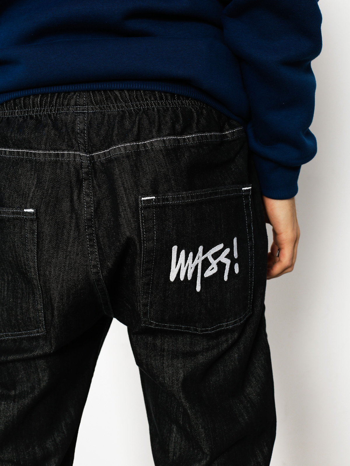 Spodnie MassDnm Signature Joggers Jeans (black rinse)
