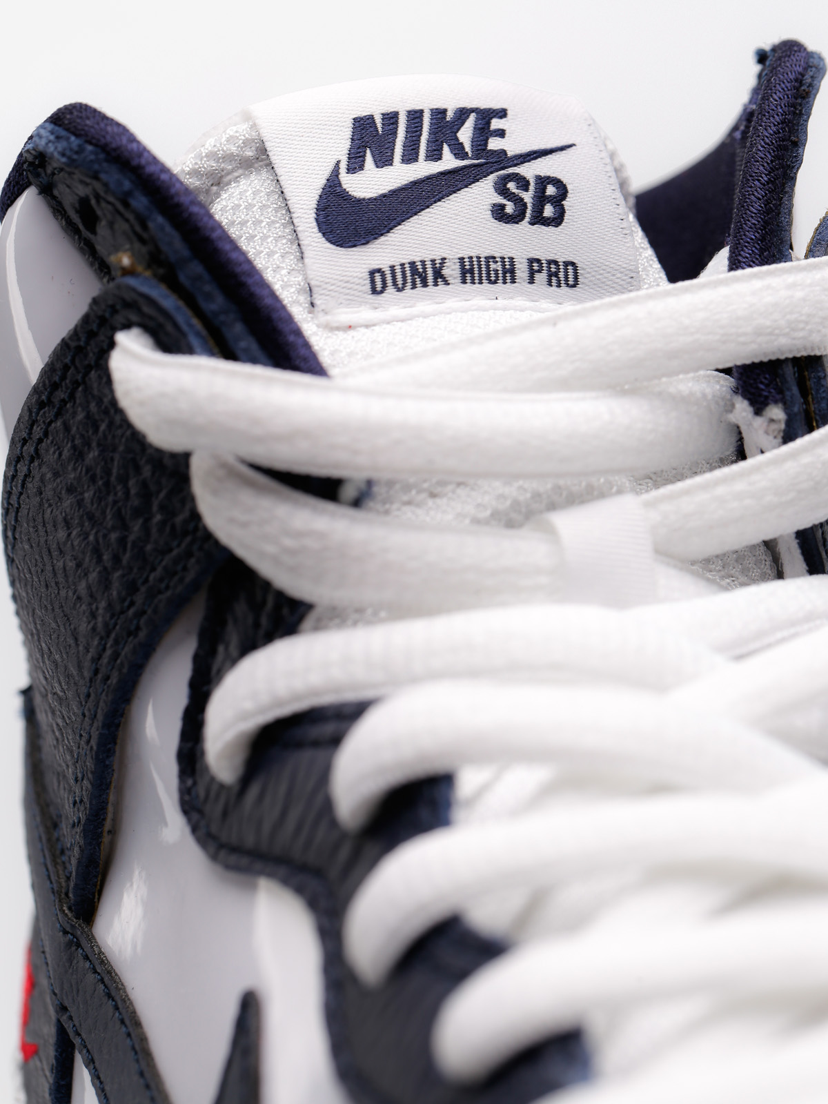 Buty Nike SB Sb Zoom Dunk High Pro (obsidian/obsidian white university red)