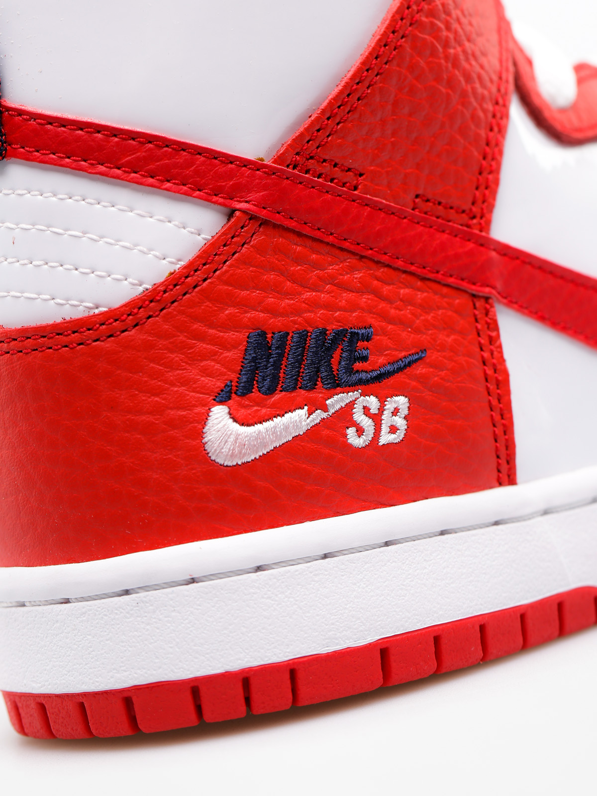 Buty Nike SB Sb Zoom Dunk High Pro (university red/university red white)