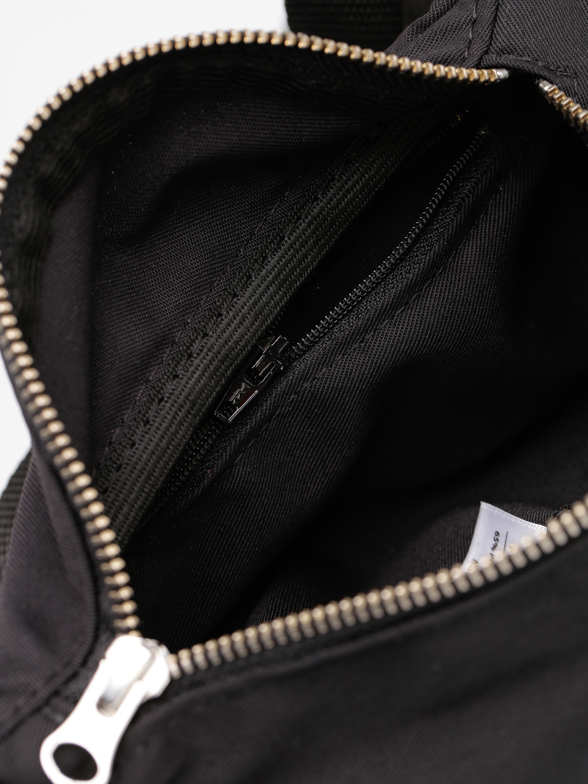 Nerka Polar Skate Hip Bag (black)