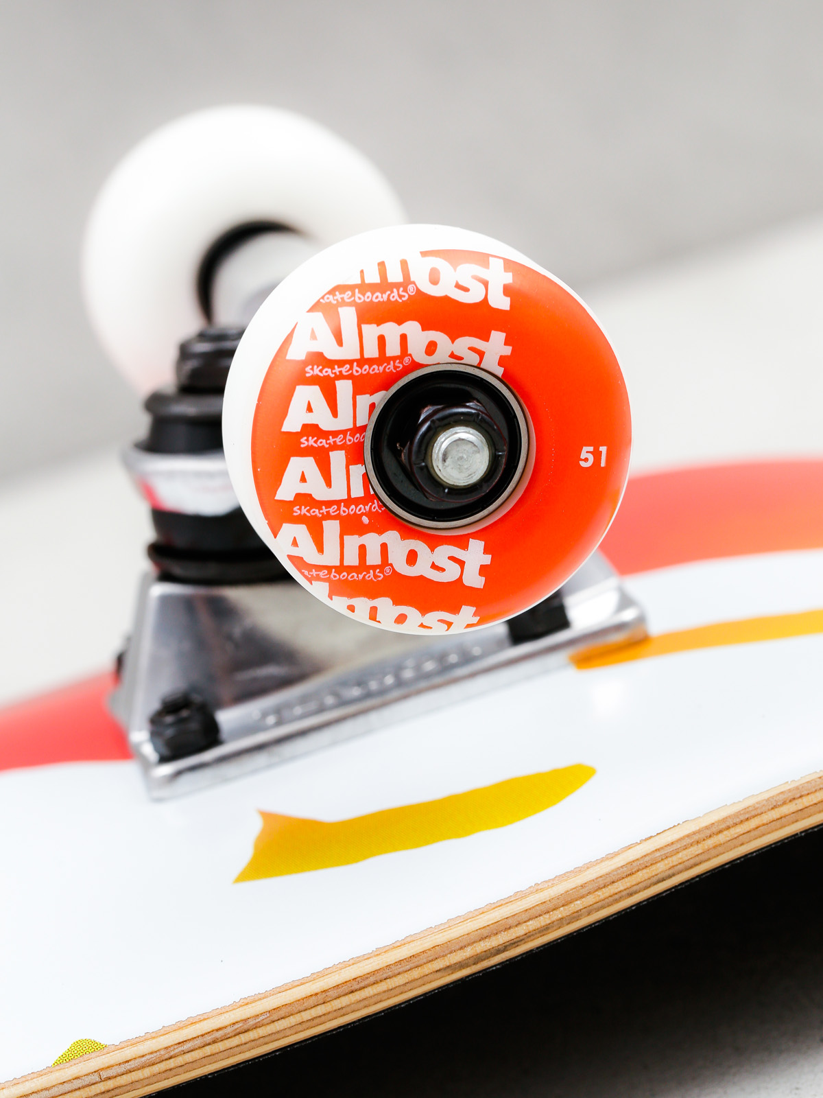 Deskorolka Almost Side Pipe Fade Youth (multi)