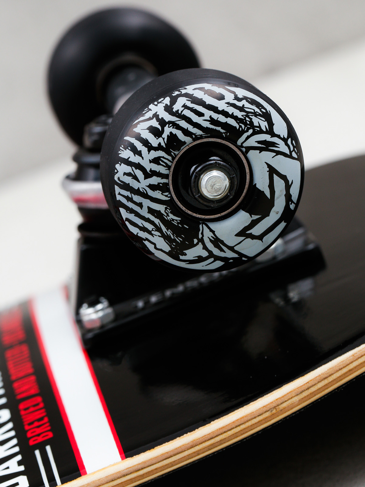 Deskorolka Darkstar Full Throttle (red)