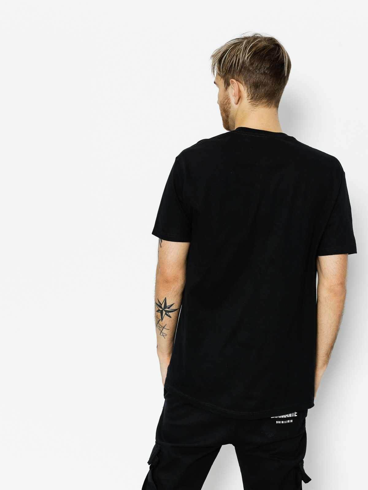 T-shirt Dragon Icon Staple Line (black)
