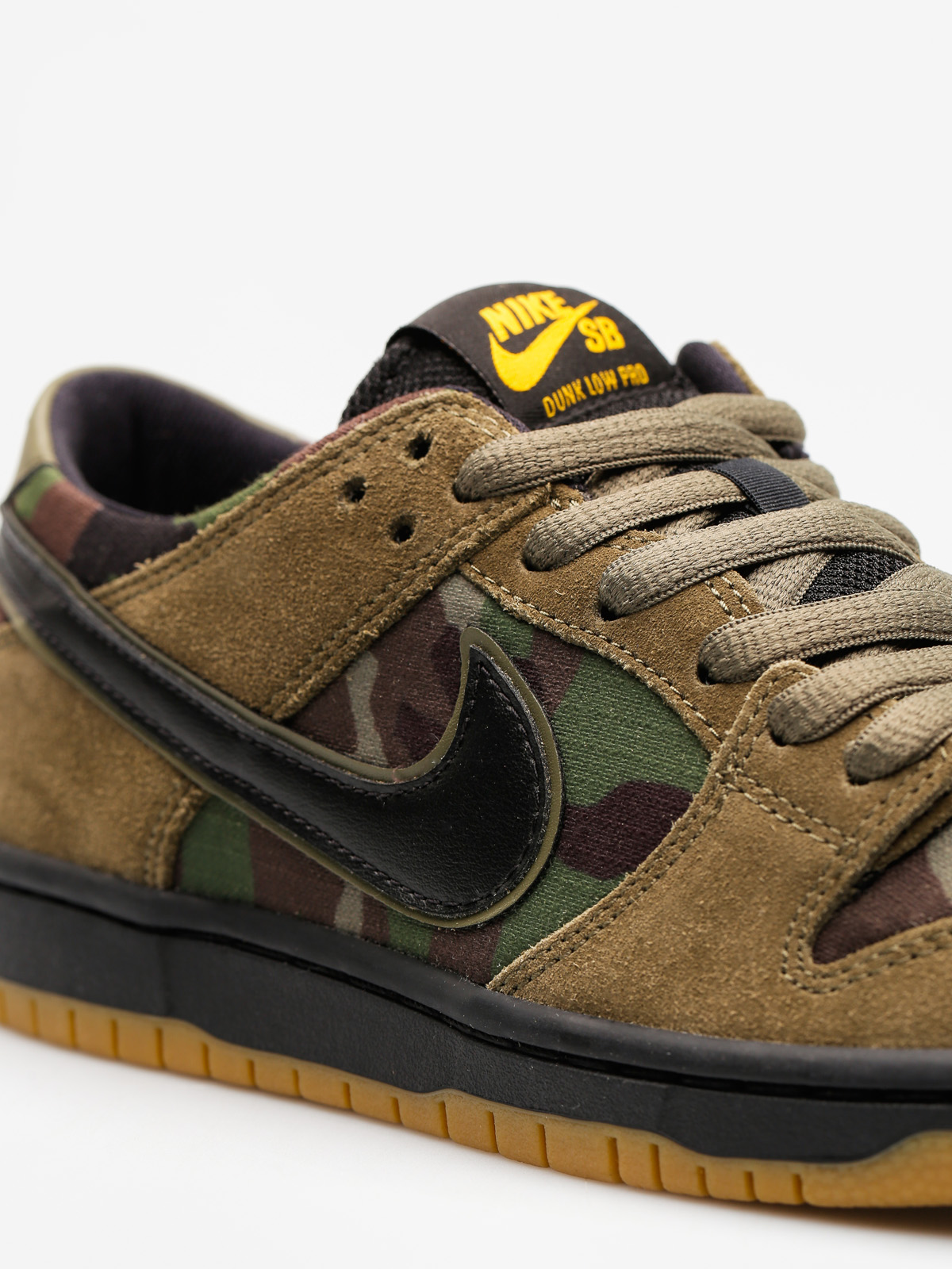 靴 SB ZOOM DUNK LOW PRO MEDIUM OLIVE CAMO Buty Nike SB Zoom Dunk Low Pro (medium olive/black gum light