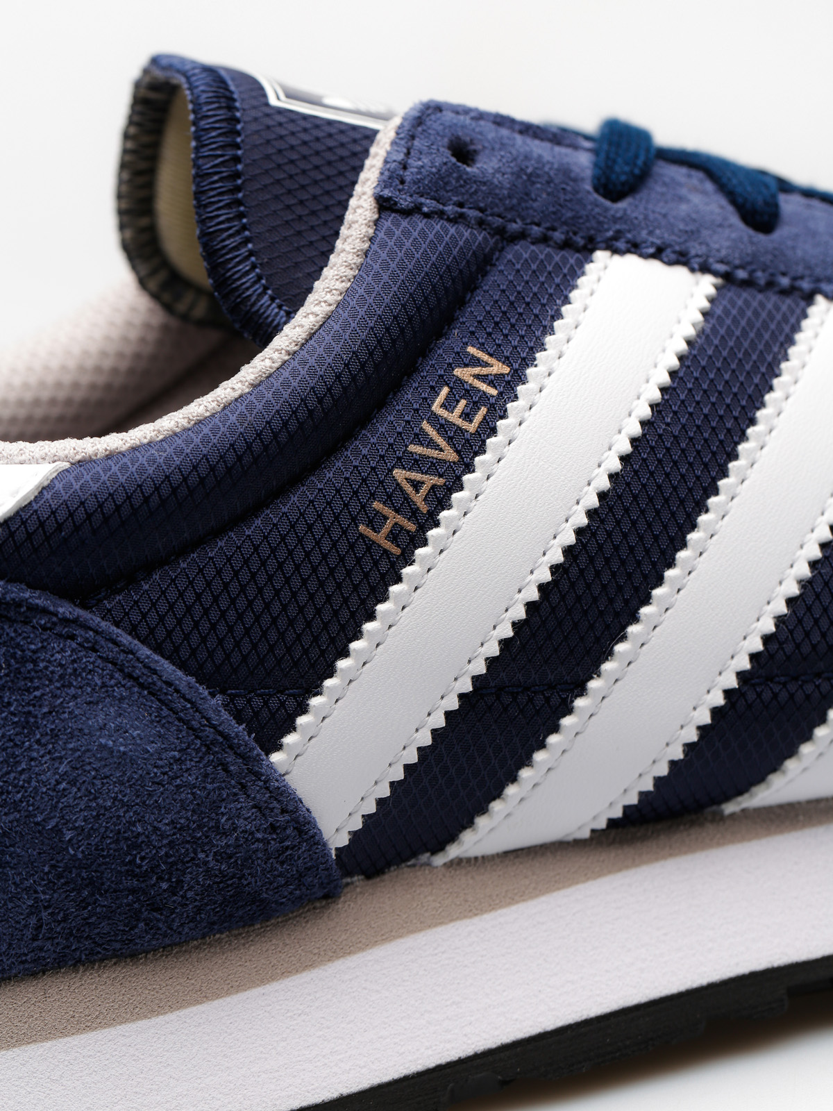 Buty adidas Haven (conavy/ftwwht/cgrani)