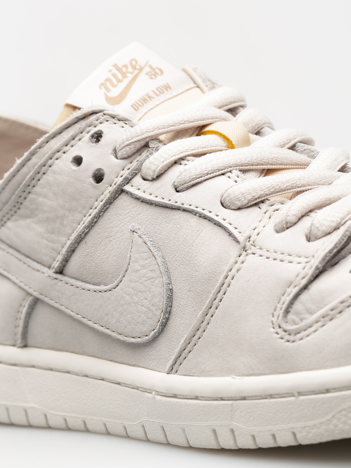 sb dunk light bone
