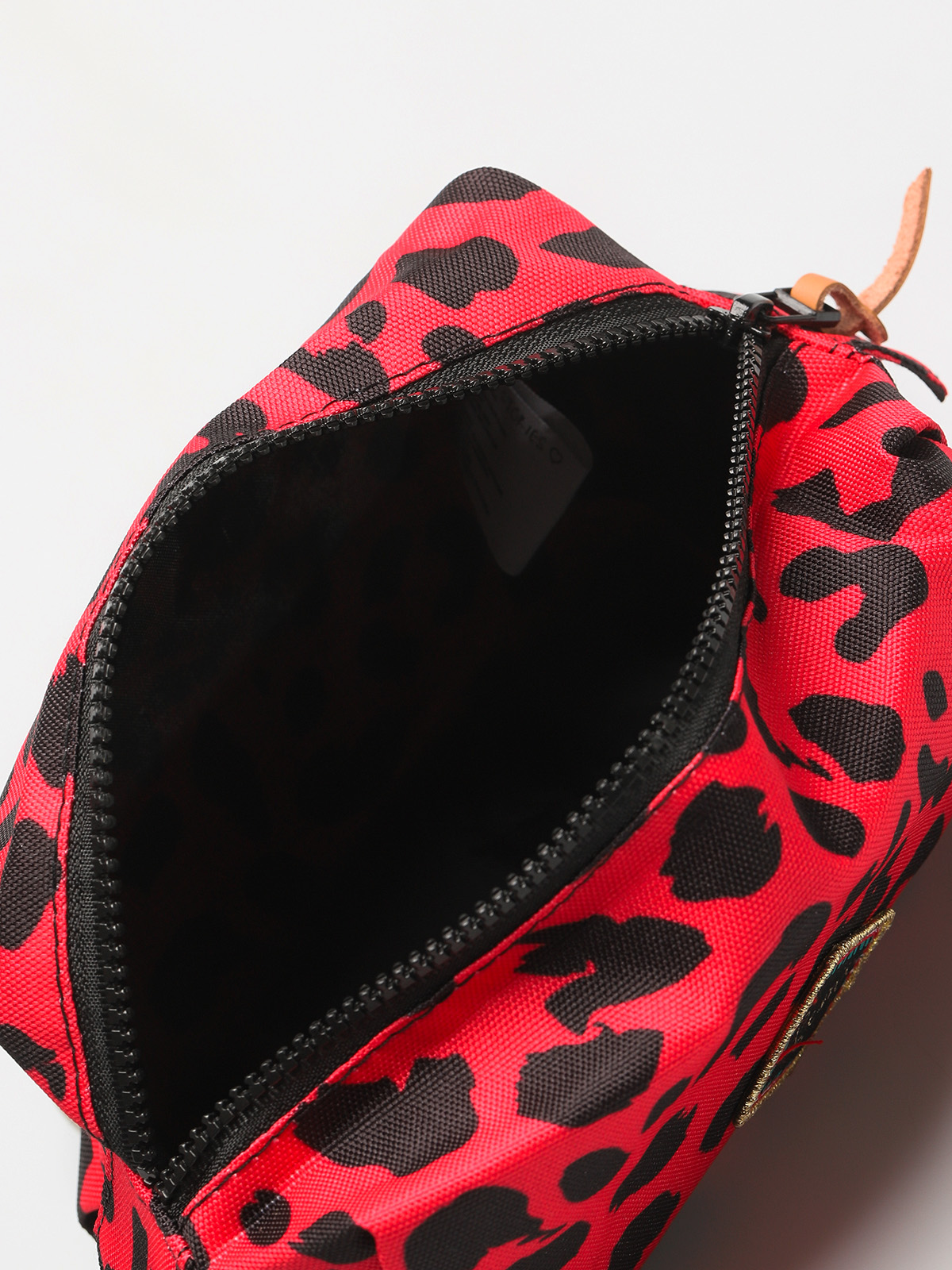 Kosmetyczka Femi Stories Ikaia Wmn (red leo)