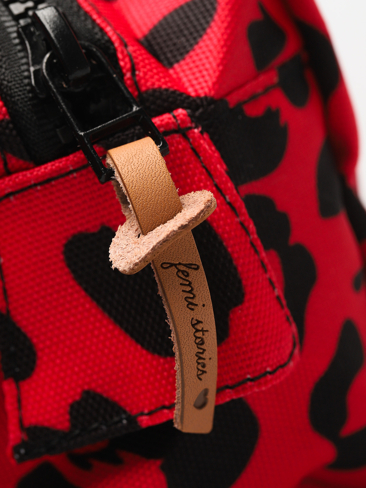 Kosmetyczka Femi Stories Ikaia Wmn (red leo)