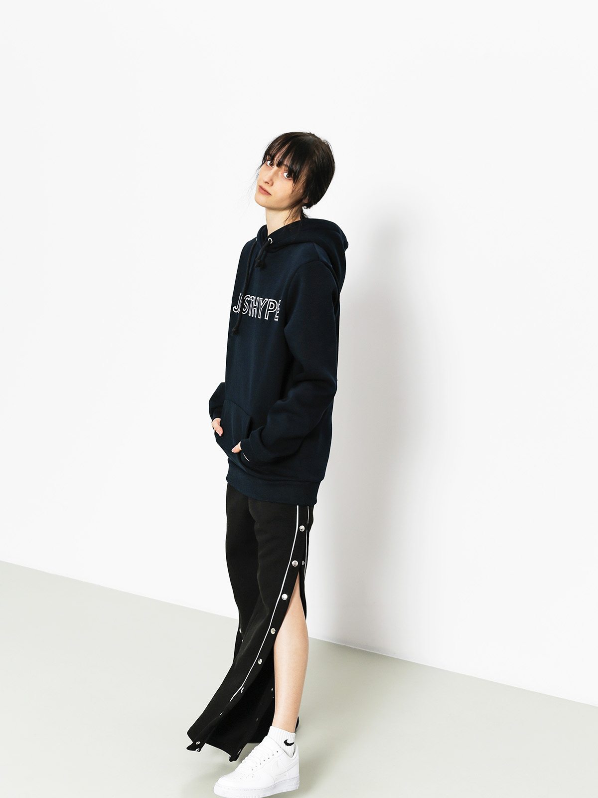 Bluza z kapturem Hype Embroidered HD Wmn (navy/white)