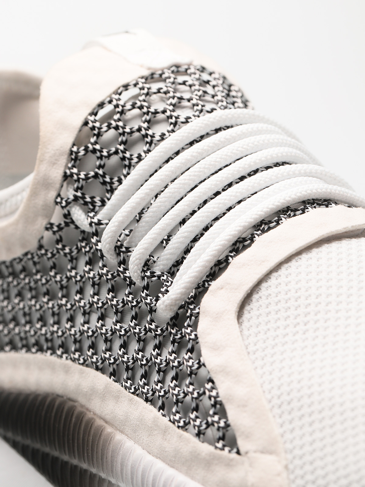 Buty Puma Tsugi Netfit V2 (puma white/puma black)