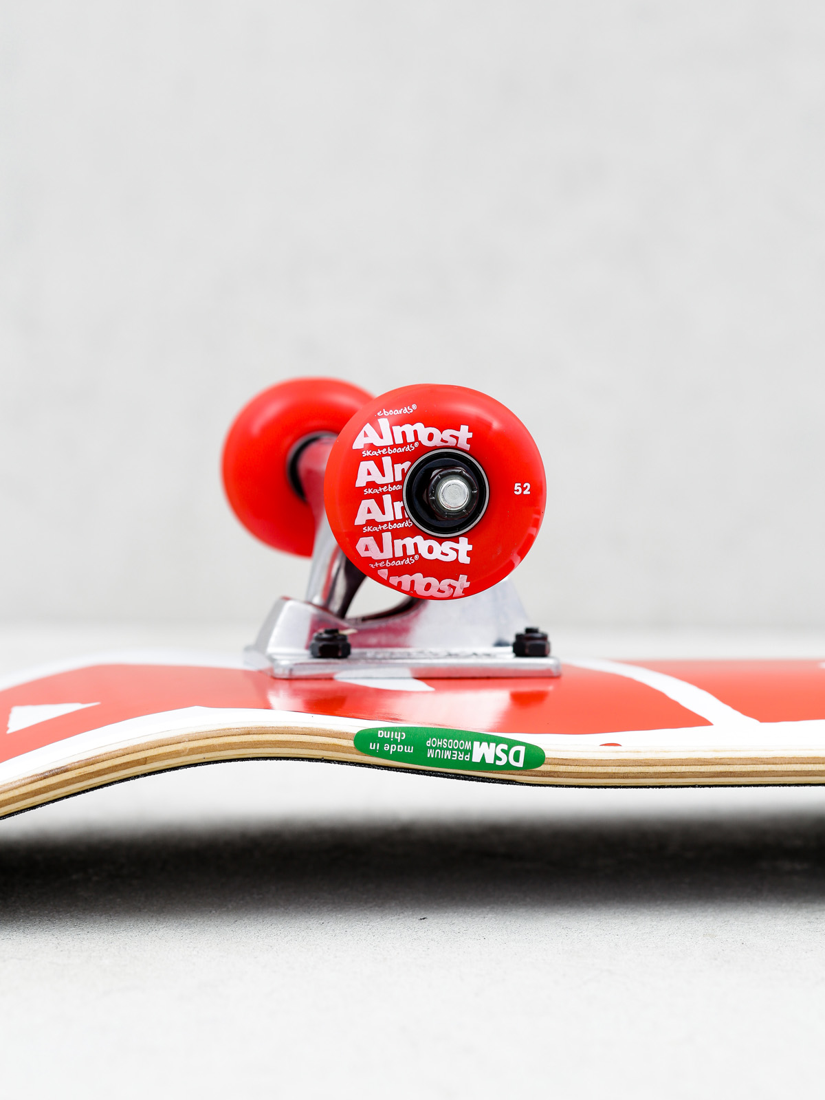 Deskorolka Almost Side Pipe (white/red)