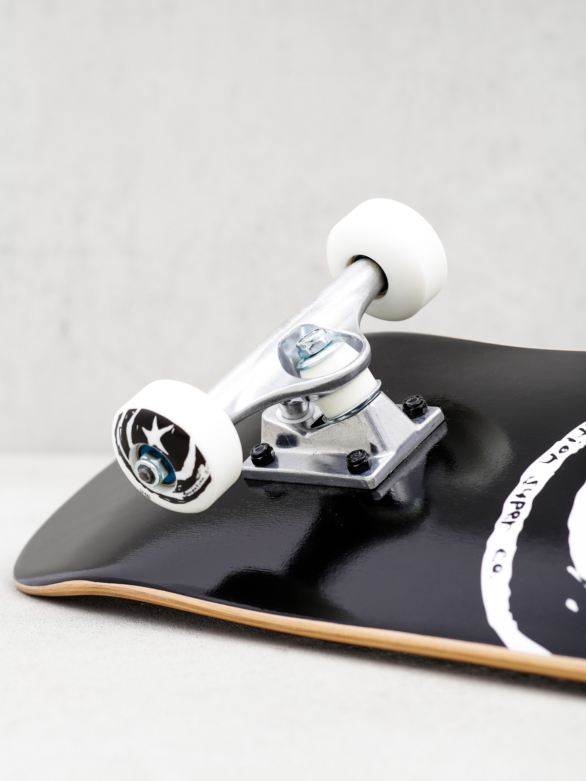 Deskorolka Foundation Star And Moon (black/white)