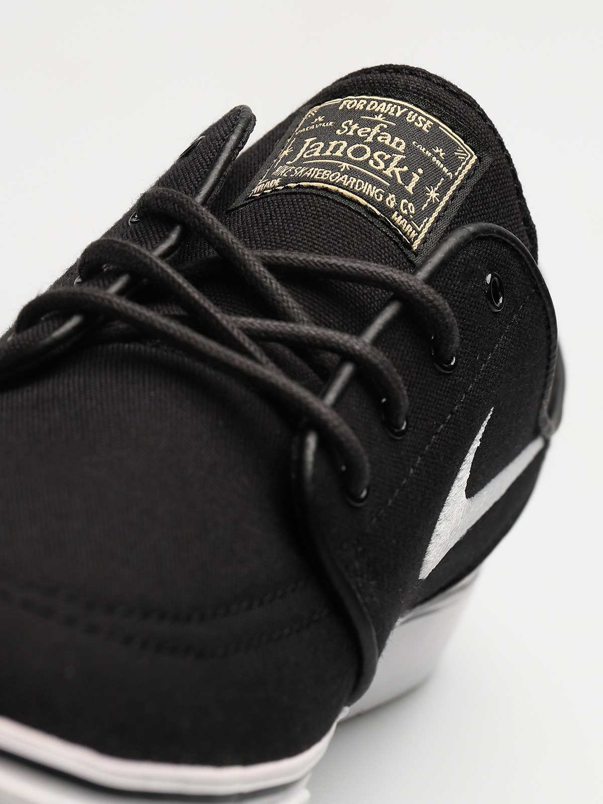 Buty Nike Zoom Stefan Janoski CNVS (blk/white gm lght brwn mtlc gl)