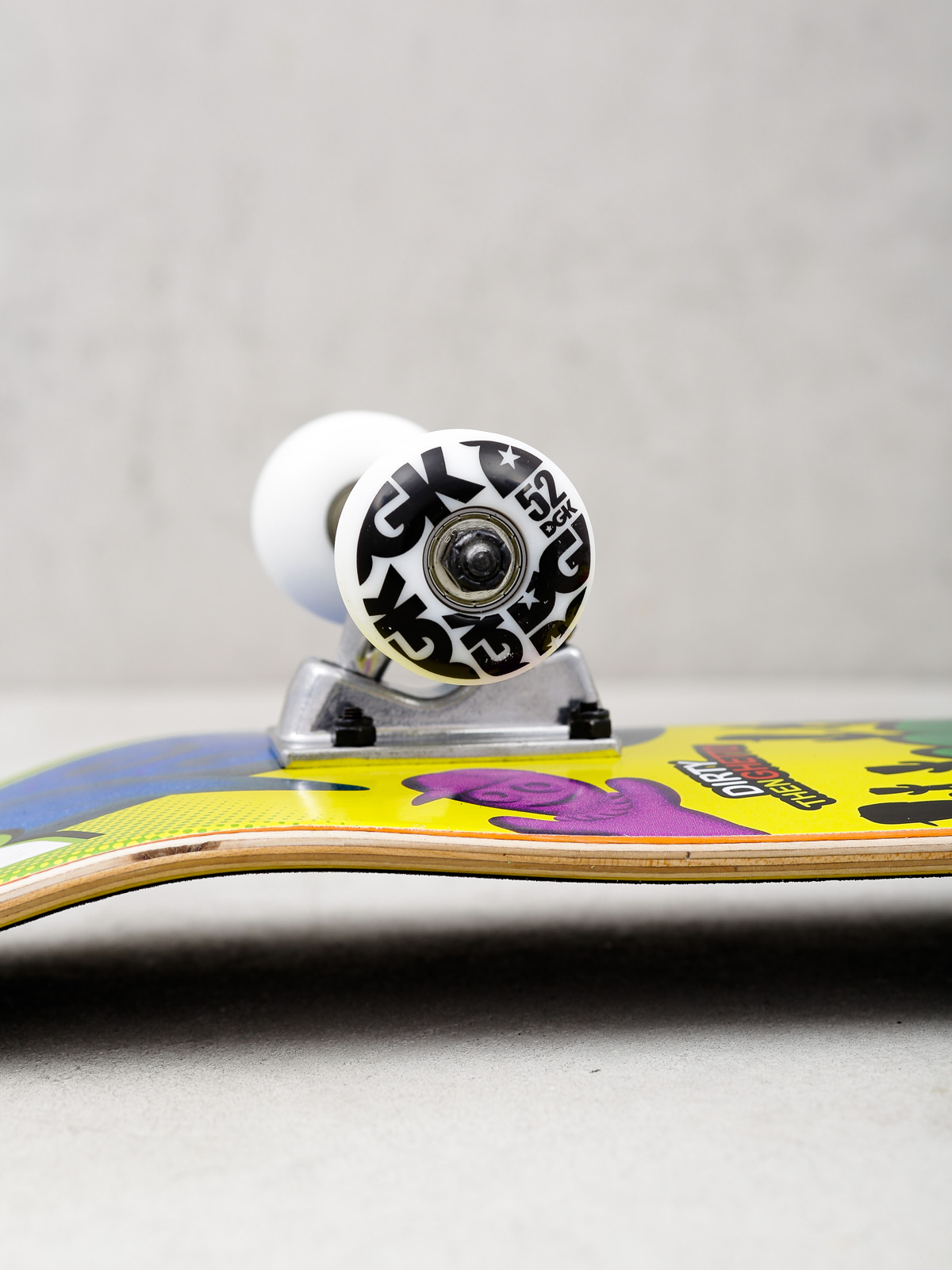 Deskorolka DGK Convenience (multi)