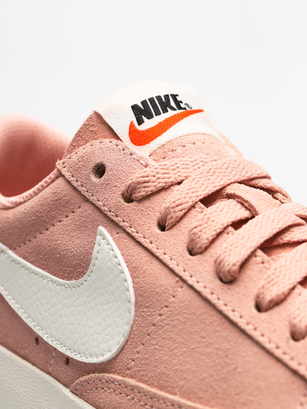 Buty Nike Blazer Low Wmn (coral stardust/sail sail)