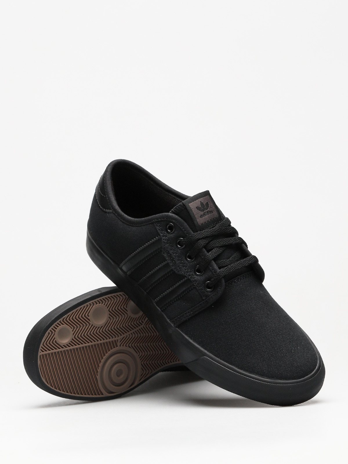 Buty adidas Seeley (core black/core black/core black)