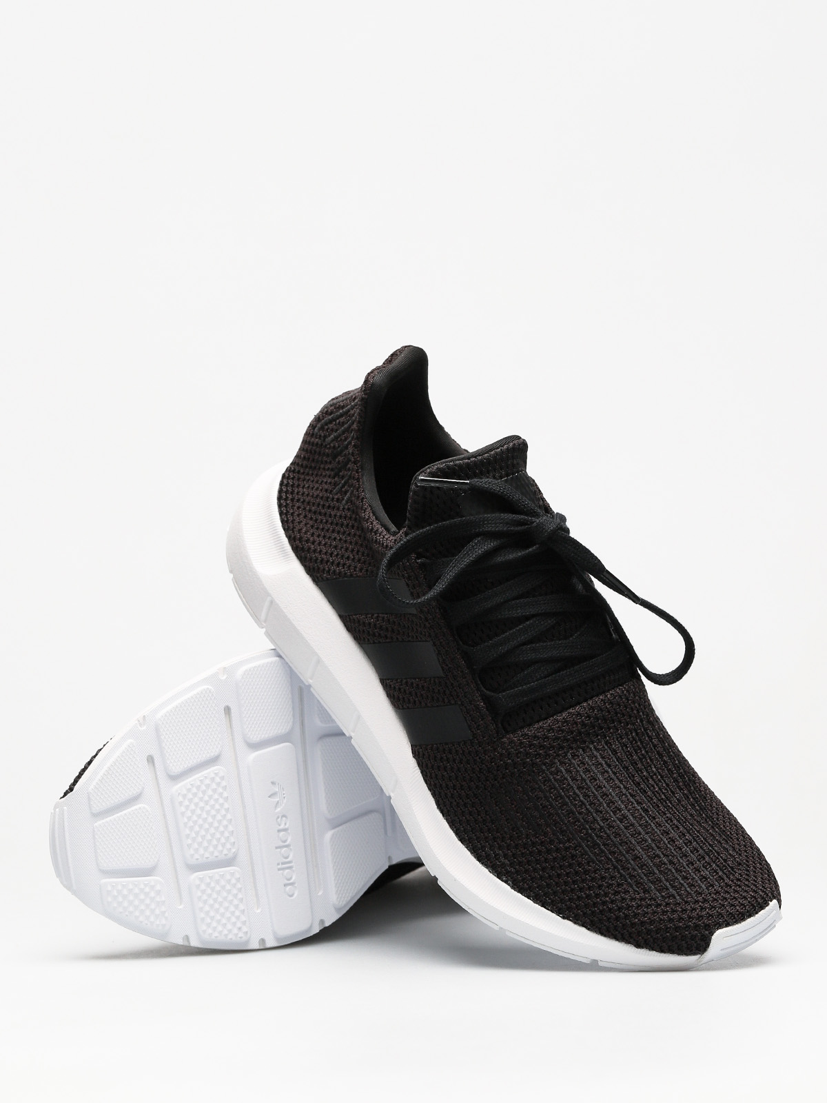 Buty adidas Originals Swift Run (core black/core black/ftwr white)