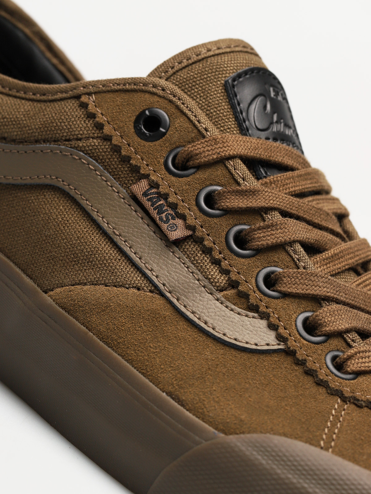 Vans chima pro hot sale 2 cub dark gum