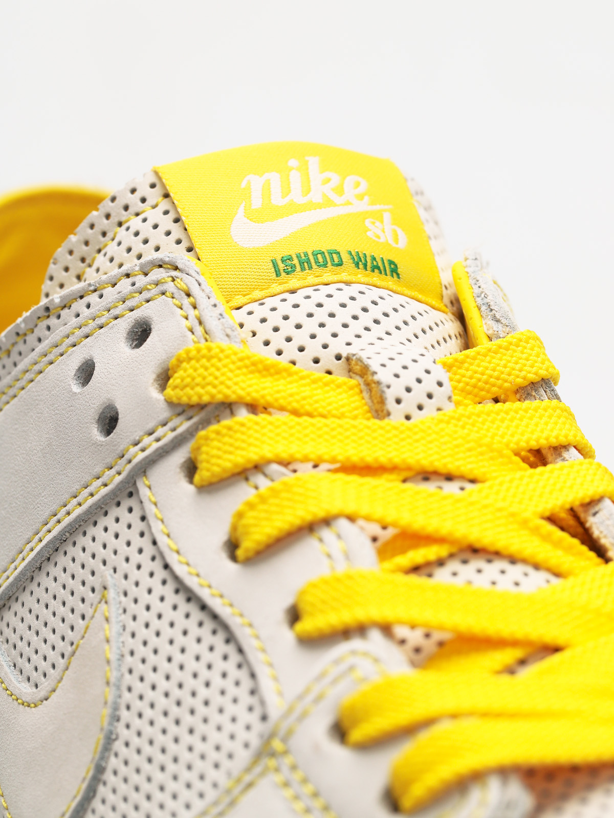Buty Nike SB Sb Zoom Dunk Low Pro Decon Qs (white/white aloe verde)
