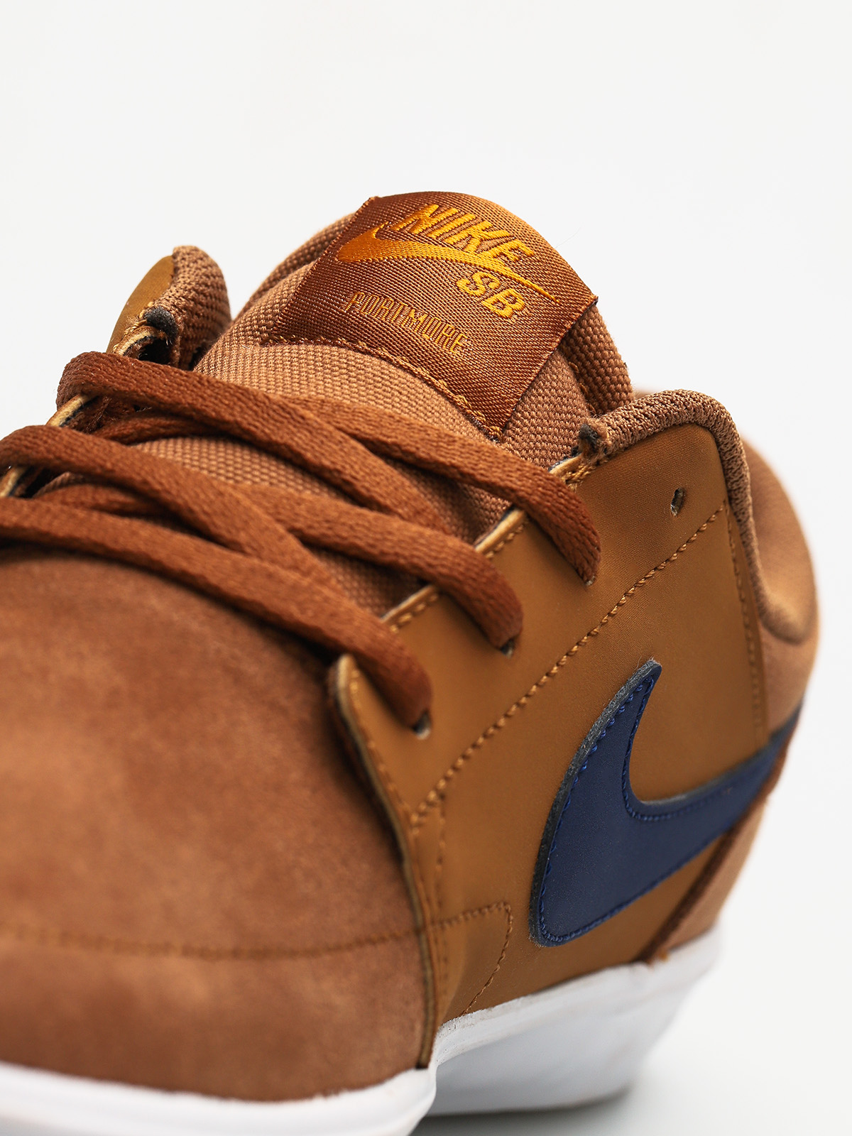 Buty Nike SB Sb Solarsoft Portmore II (lt british tan/blue void black)