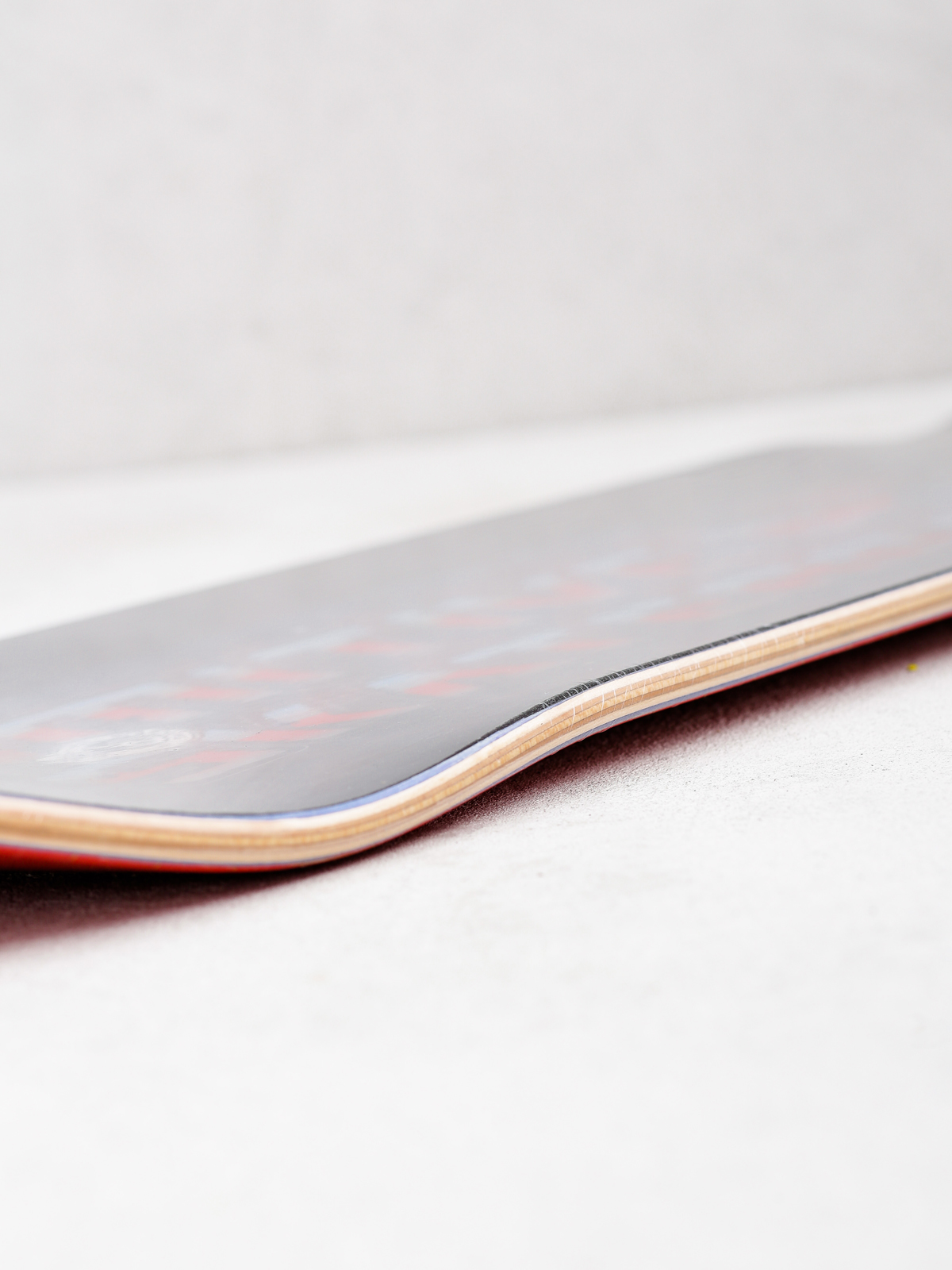 Deck Primitive Rodriguez Auto (black/red)