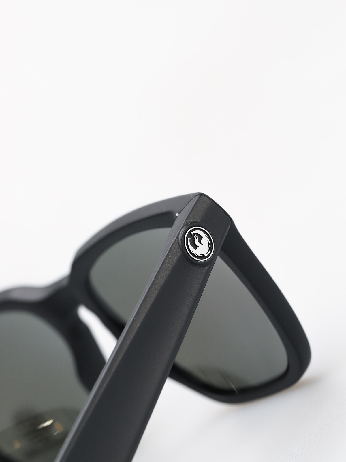 Okulary przeciwsłoneczne Dragon Baile (matte black/smoke performance polar)